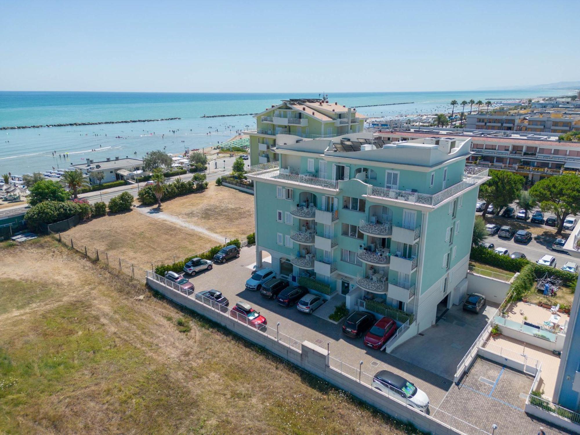 شقة Altomare - Vibra Villa Rosa Di Martinsicuro المظهر الخارجي الصورة